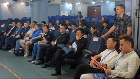 王仕军书记应邀出席第四届国际院士大会20250908(2)534