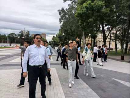 王仕军书记应邀出席第四届国际院士大会20250908(2)2277